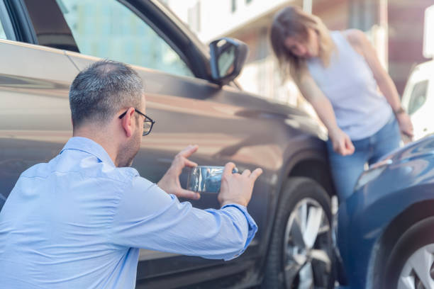 Professional Full Coverage Car Insurance technician working in Elko, NV